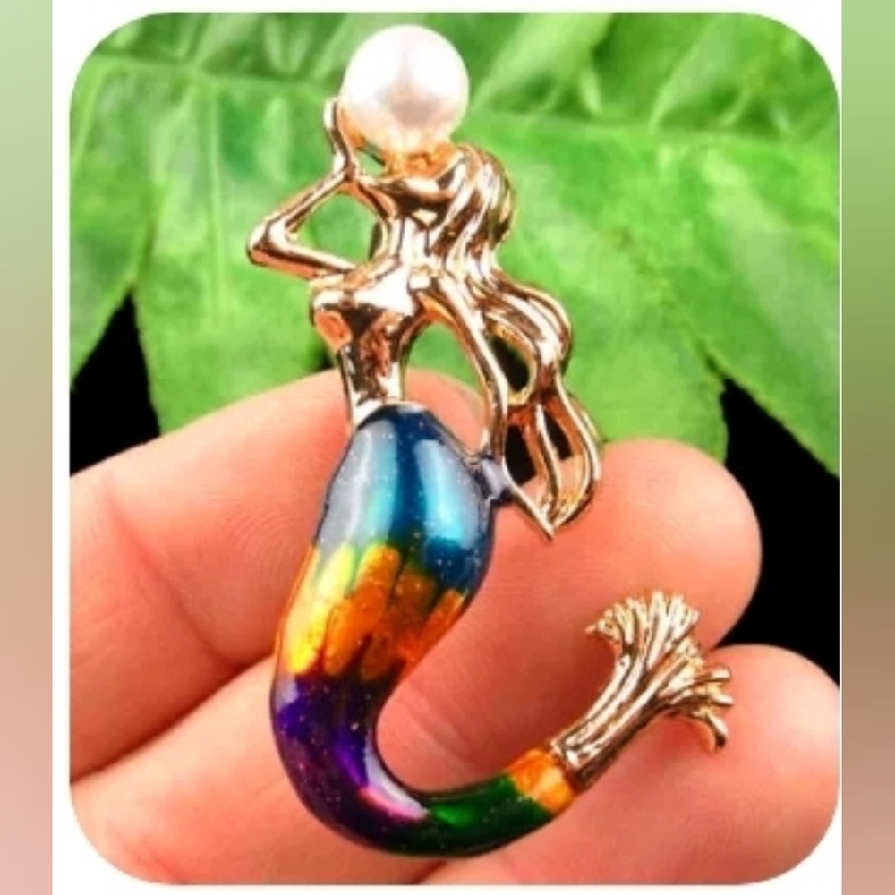 Mermaid Pandant Beads Brooch